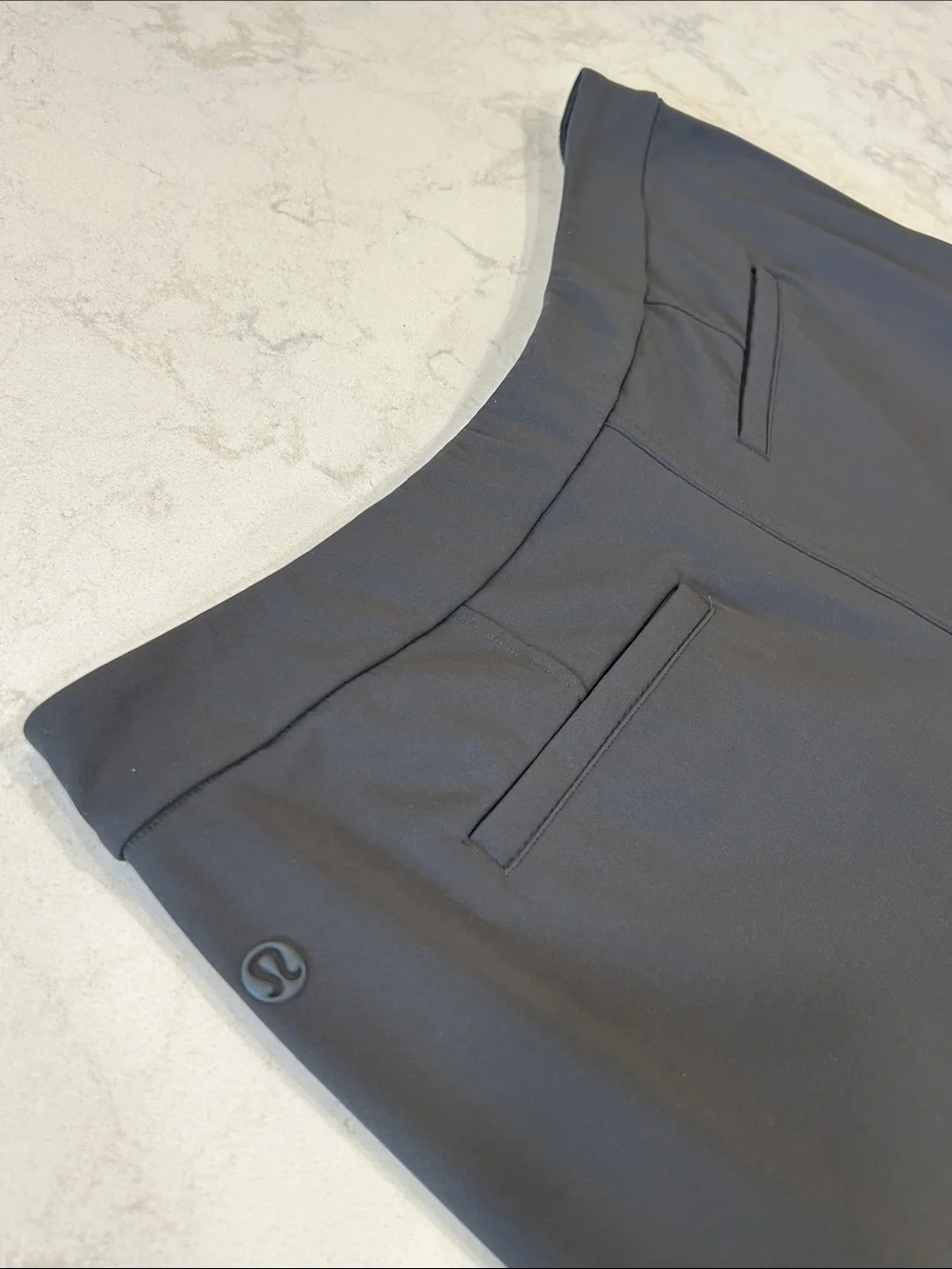 Lululemon Tapered-Leg Mid-Rise Pant Luxtreme Black Women’s Size X-Large‎